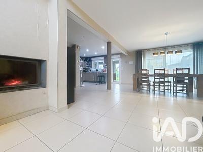 Maison - 152 m² - 6 pièces