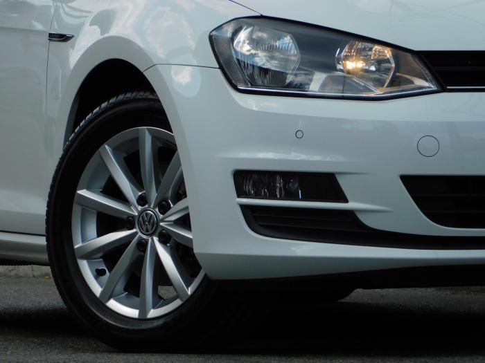 Volkswagen Golf VII 1.4 Tsi 125ch Bluemotion Technology Lounge 5p