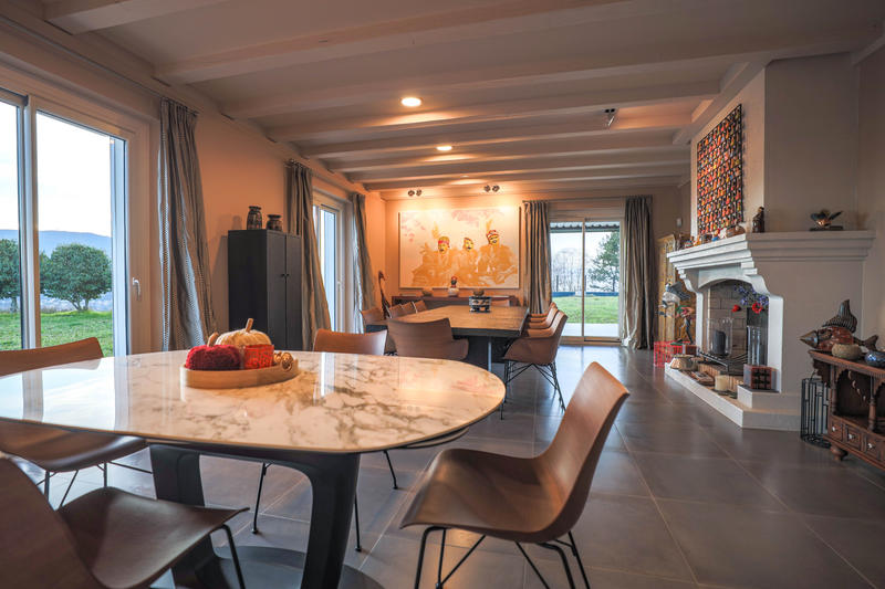 Maison - 680 m² - 19 pièces