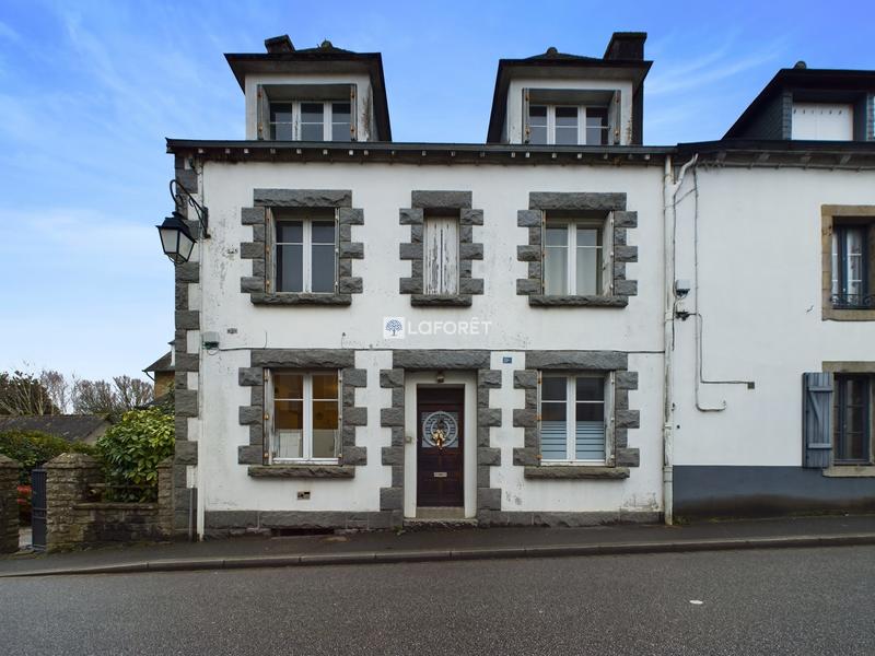 Maison - 150 m² - 7 pièces