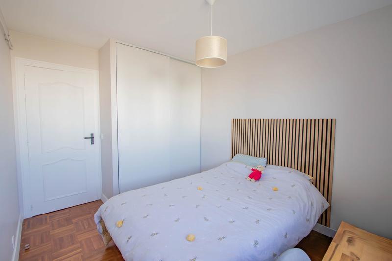 Appartement - 96 m² - 5 pièces