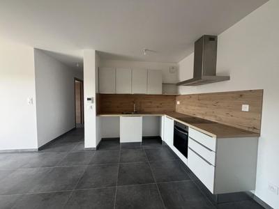 Appartement - 75 m² - 3 pièces