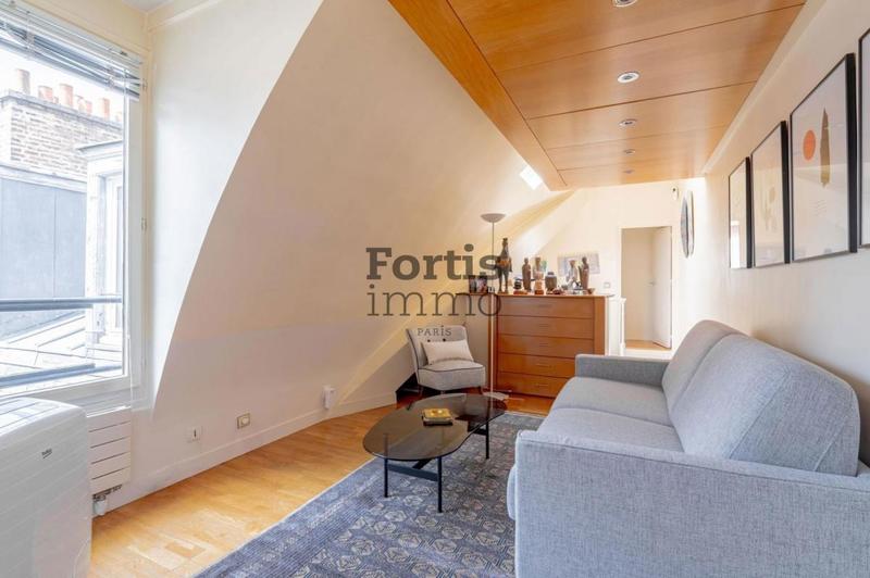 Appartement - 204 m² - 7 pièces