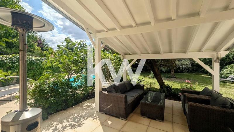 Maison - 184 m² - 6 pièces