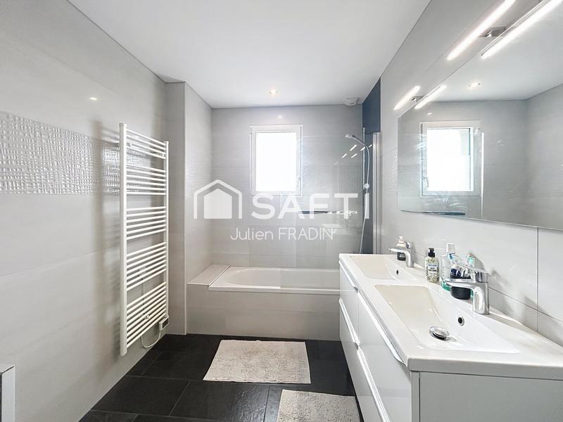 Maison - 160 m² - 6 pièces