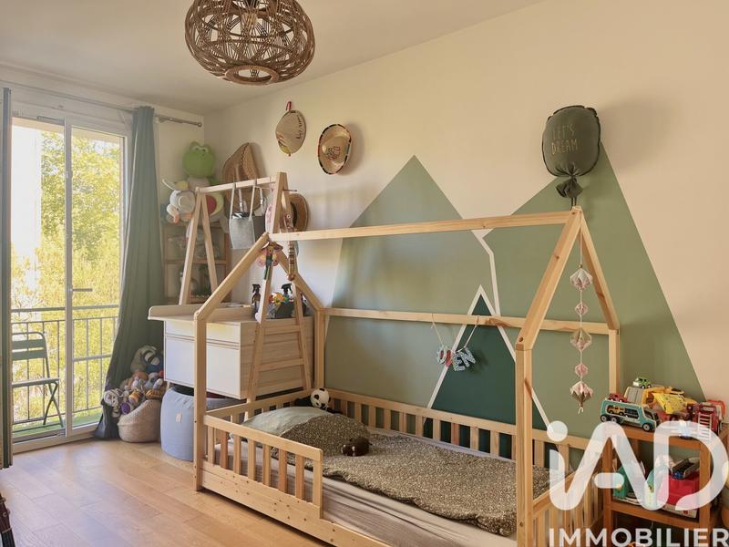 Appartement - 94 m² - 5 pièces