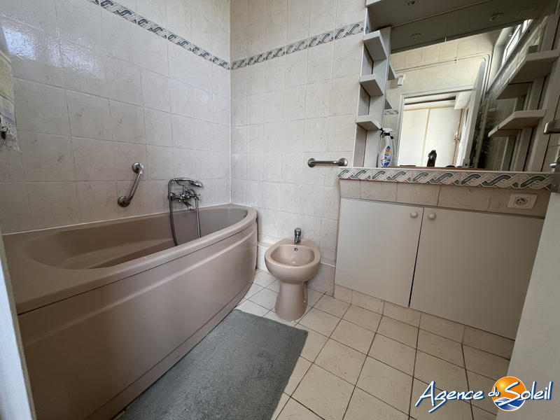Appartement - 93 m² - 4 pièces