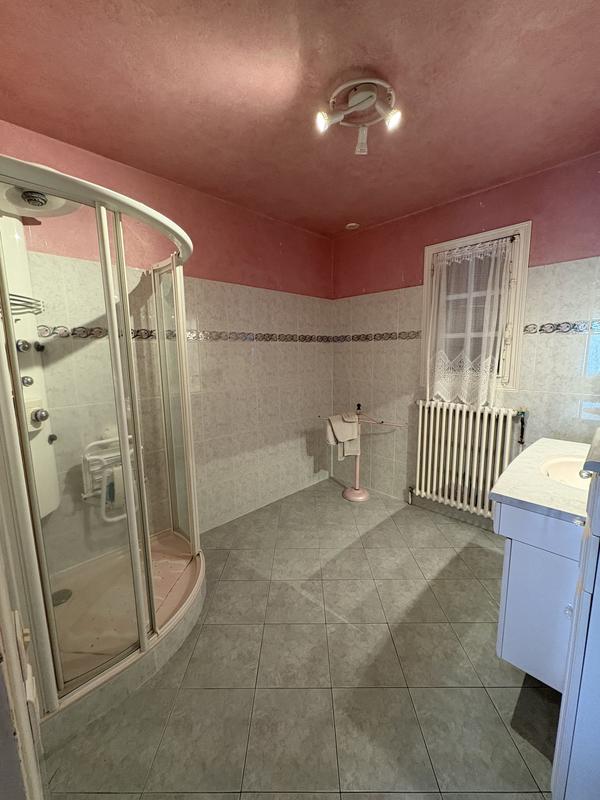 Maison - 104 m² - 4 pièces