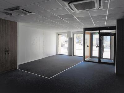 Local commercial - 203 m²