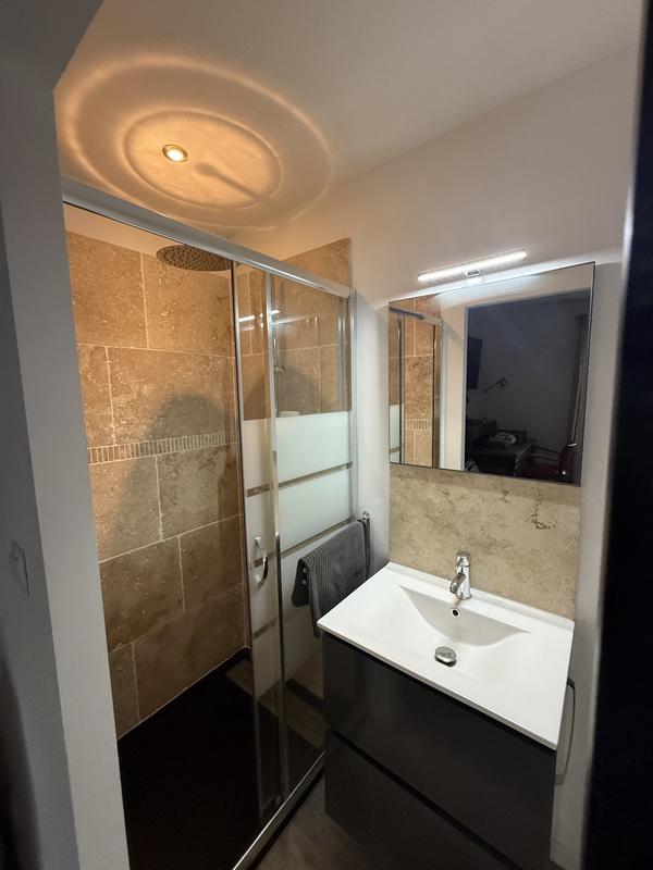 Maison traditionnelle - 185 m² - 7 pièces