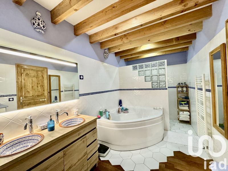 Maison - 140 m² - 8 pièces