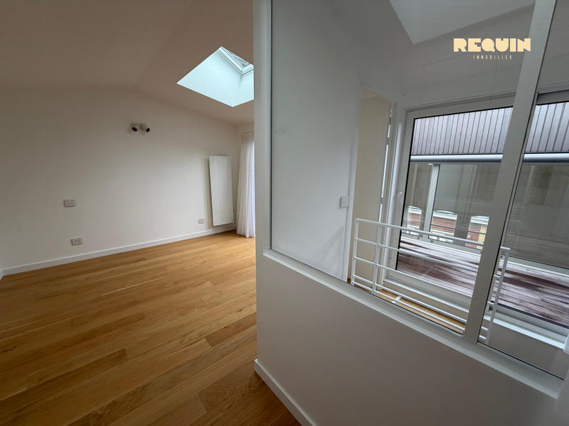 Appartement - 94 m² - 5 pièces