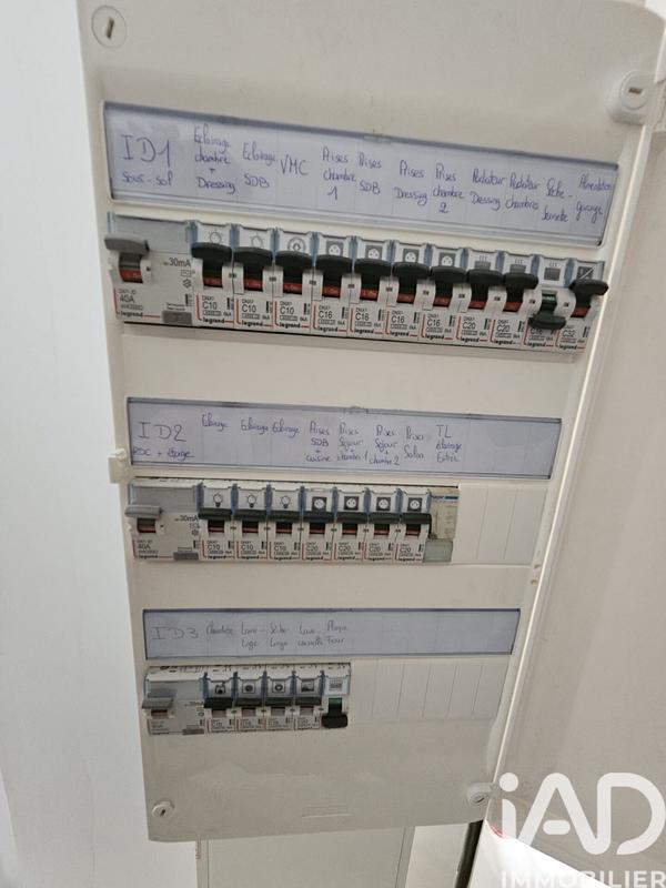 Maison - 115 m² - 6 pièces