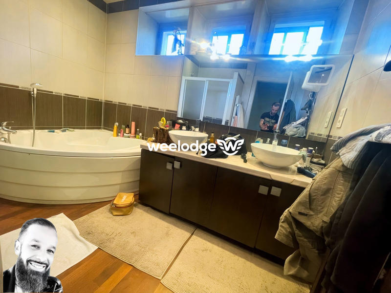 Maison - 170 m² - 7 pièces