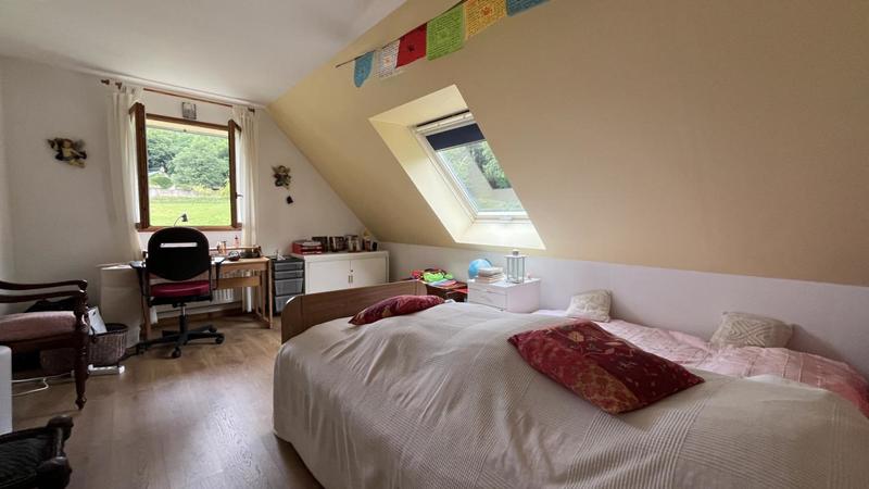 Pavillon - 270 m² - 7 pièces