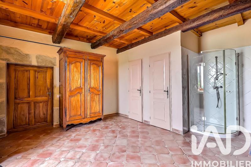 Maison - 282 m² - 9 pièces