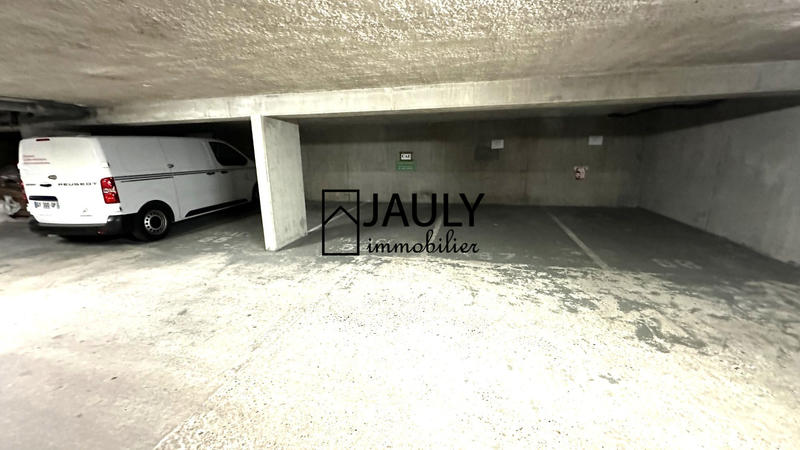 Bureau - 254 m² - 9 pièces