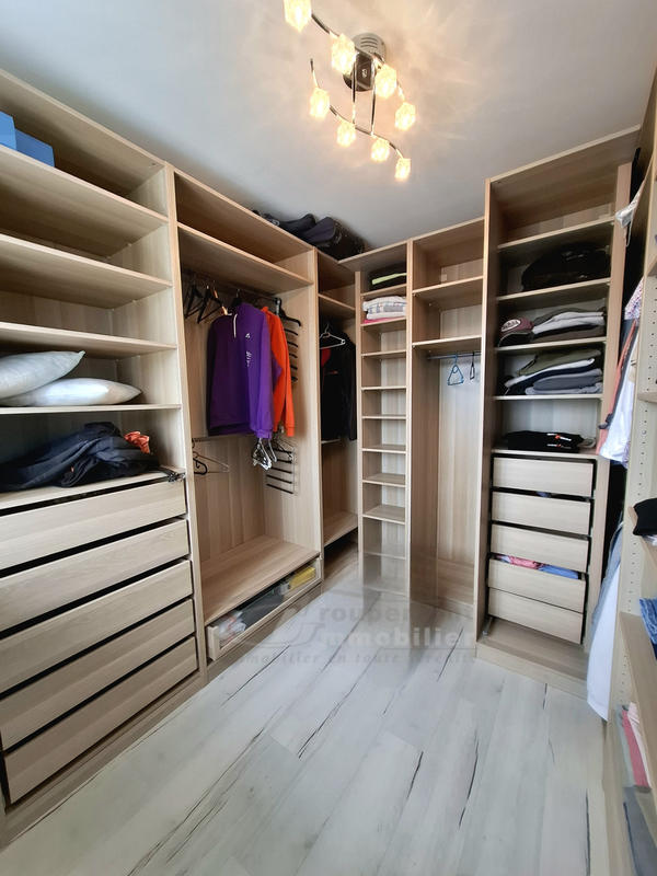 Maison - 174 m² - 8 pièces