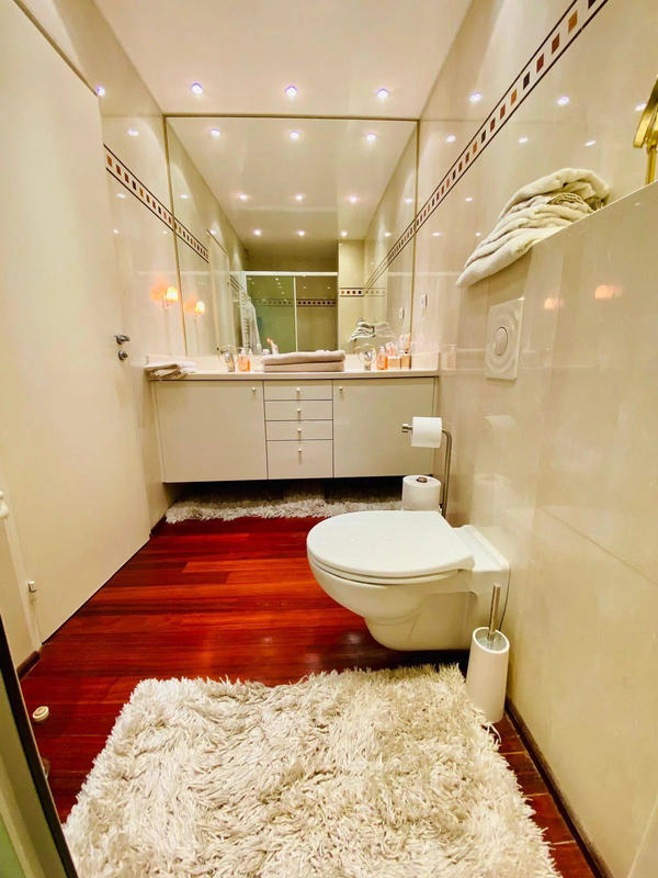 Appartement - 140 m² - 4 pièces