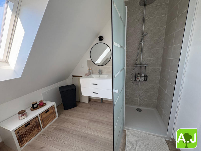 Maison contemporaine - 105 m² - 6 pièces