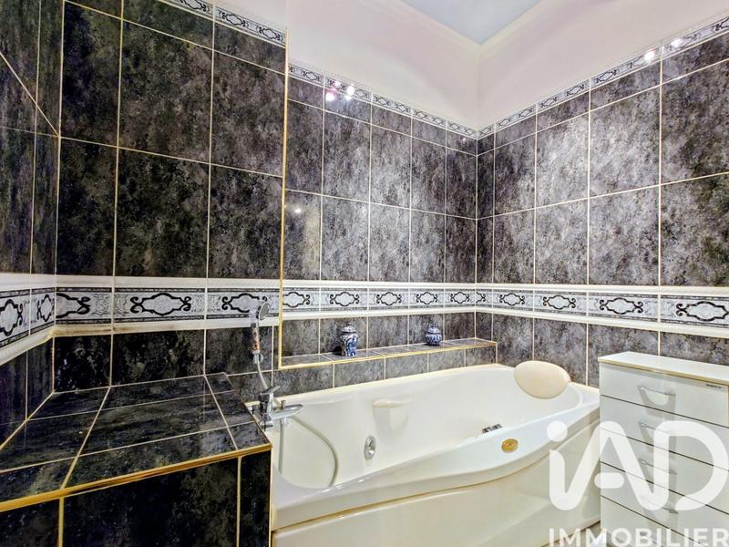 Appartement - 116 m² - 6 pièces