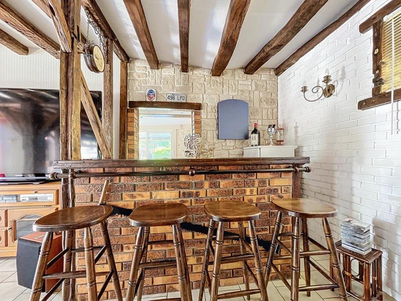 Maison - 314 m² - 9 pièces