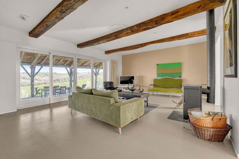 Propriété - 420 m² - 8 pièces