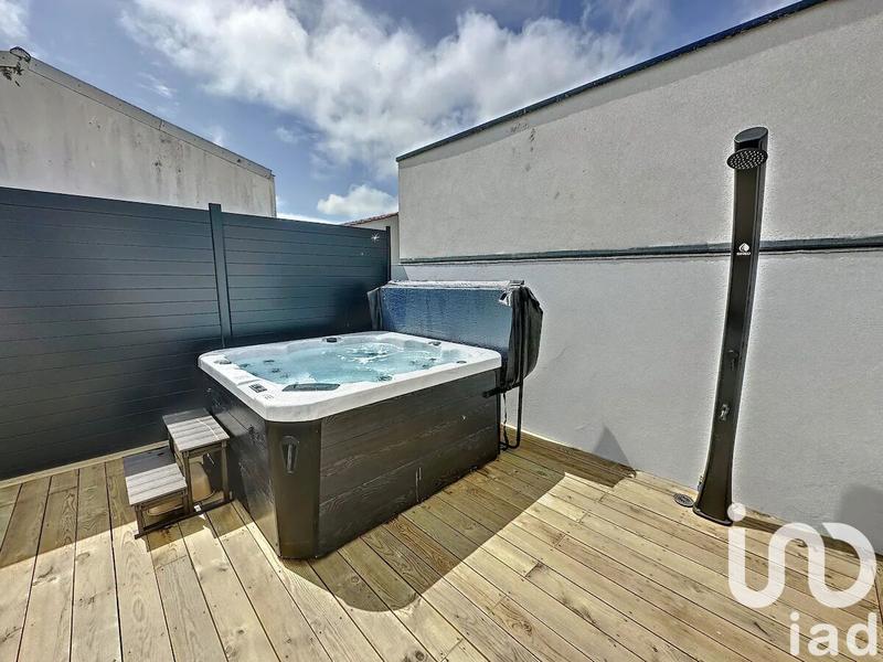 Maison - 96 m² - 4 pièces