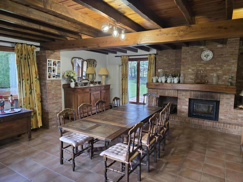 Propriété - 248 m² - 13 pièces