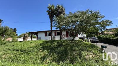 Maison - 117 m² - 8 pièces