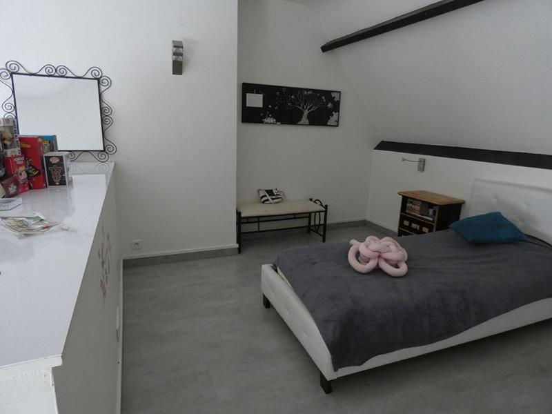 Maison - 177 m² - 7 pièces