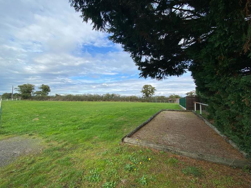 Maison - 185 m² - 8 pièces