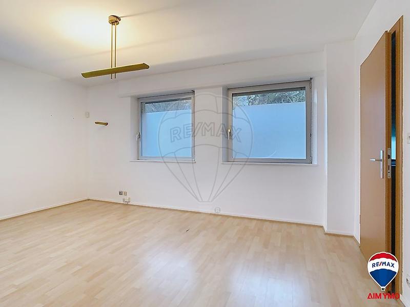 Maison - 248 m² - 14 pièces