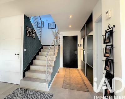 Maison - 156 m² - 8 pièces