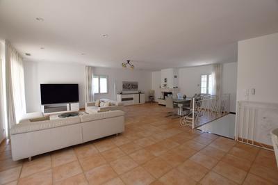 Villa - 248 m² - 8 pièces