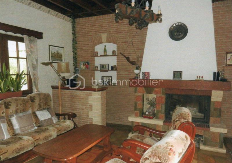 Maison - 92 m² - 7 pièces