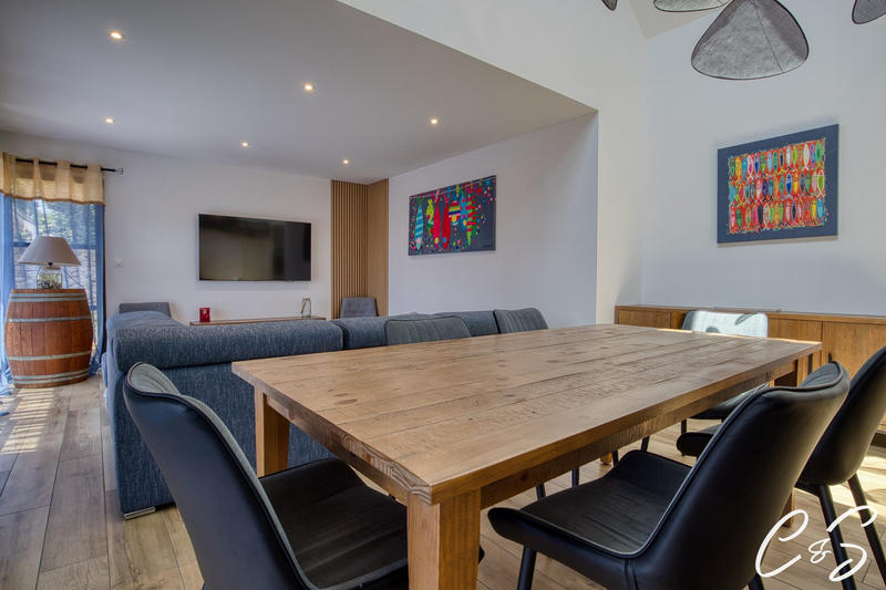 Maison contemporaine - 137 m² - 6 pièces