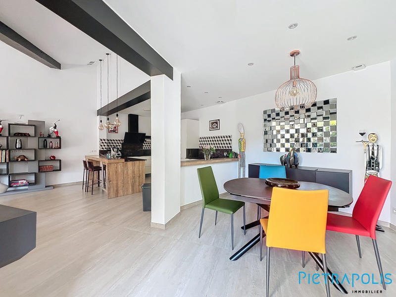 Maison - 173 m² - 5 pièces