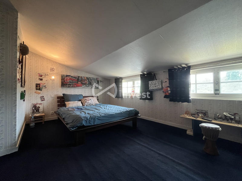 Maison - 263 m² - 5 pièces