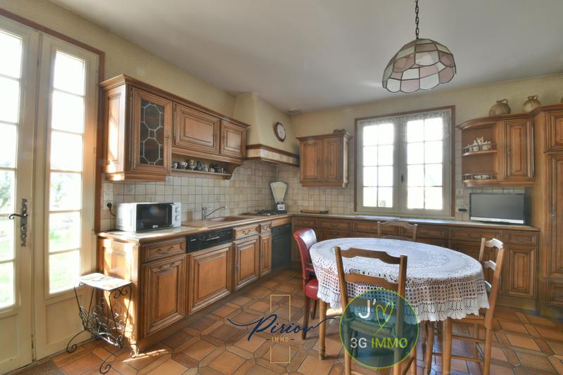 Pavillon - 195 m² - 9 pièces