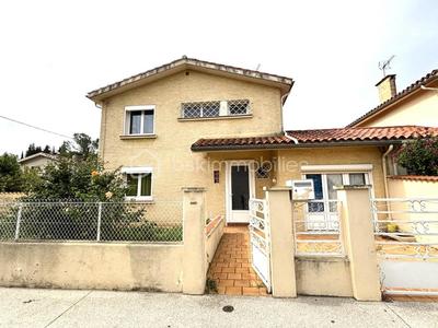 Maison traditionnelle - 110 m² - 6 pièces