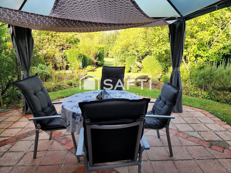 Maison - 220 m² - 8 pièces