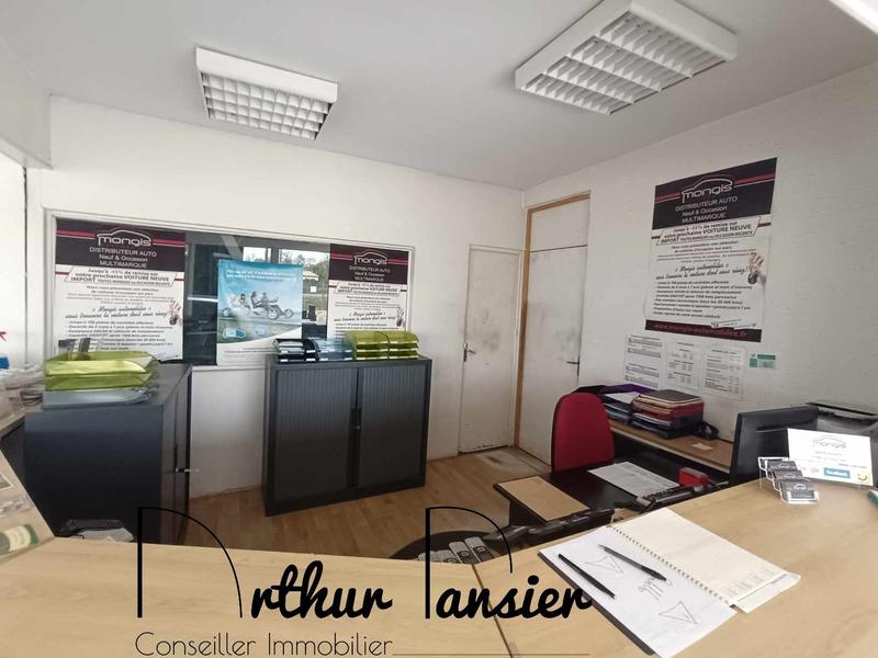 Local commercial - 501 m²