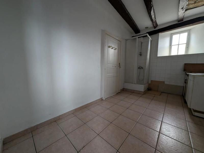 Demeure - 80 m² - 4 pièces