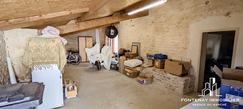 Maison - 202 m² - 8 pièces