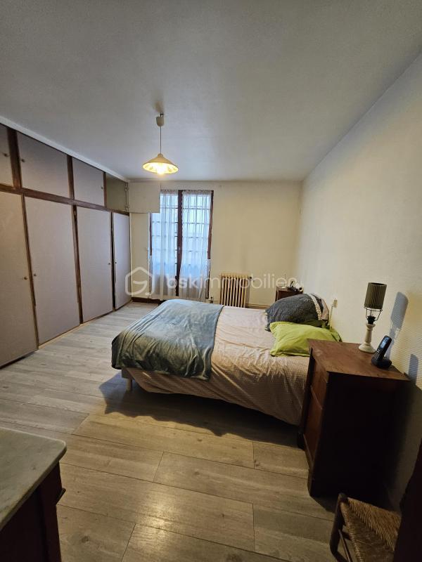 Maison de ville - 200 m² - 8 pièces