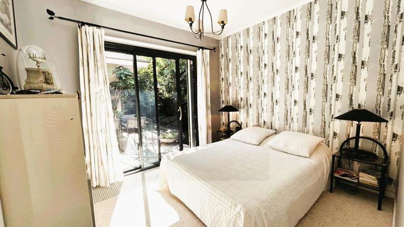 Propriété - 227 m² - 8 pièces