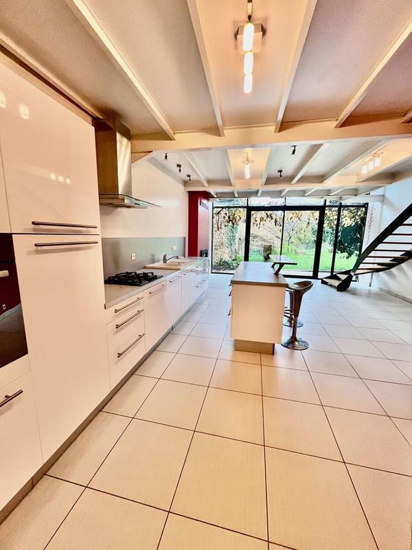 Maison en pierre - 170 m² - 5 pièces