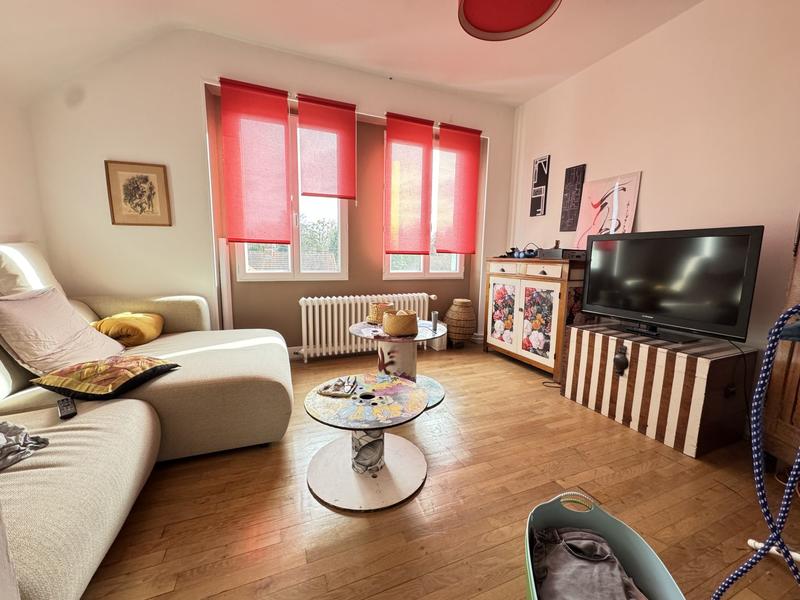 Maison - 180 m² - 7 pièces