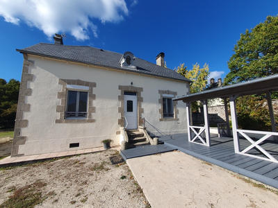 Maison - 140 m² - 6 pièces